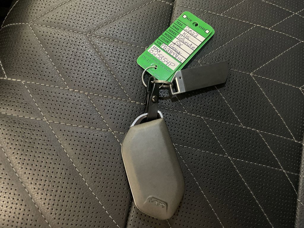 Used 2023 Kia Telluride SX X-Line image 32