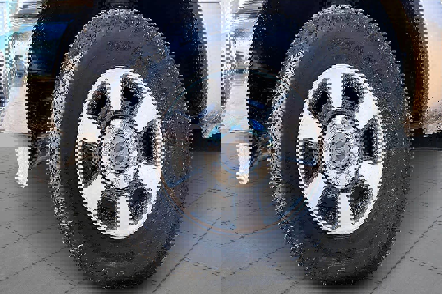 Used 2012 Ford F350 Lariat image 11