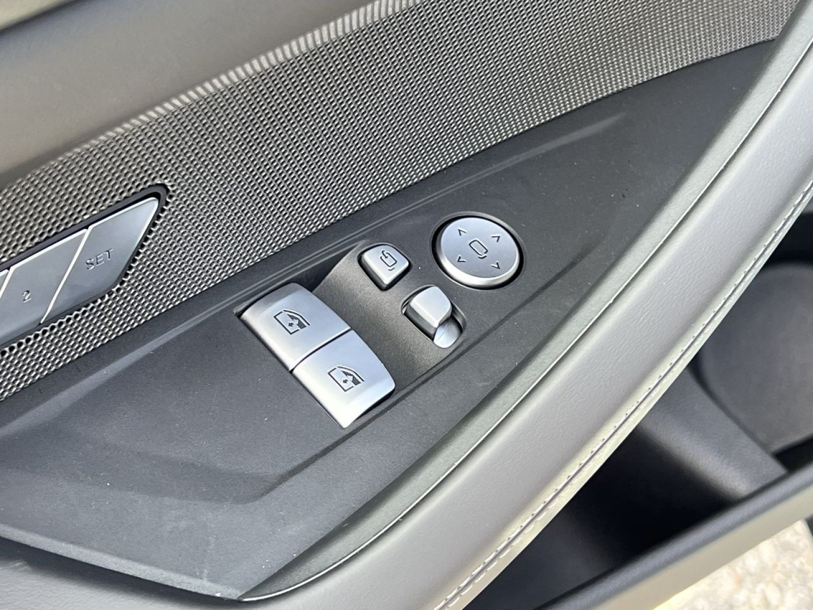 New 2027 BMW M4 xDrive Competition AWD/4WD image 12