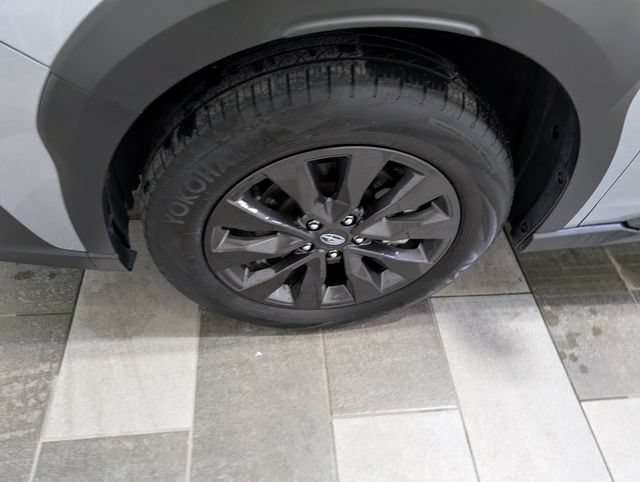 Used 2025 Subaru Outback Onyx Edition AWD/4WD image 7