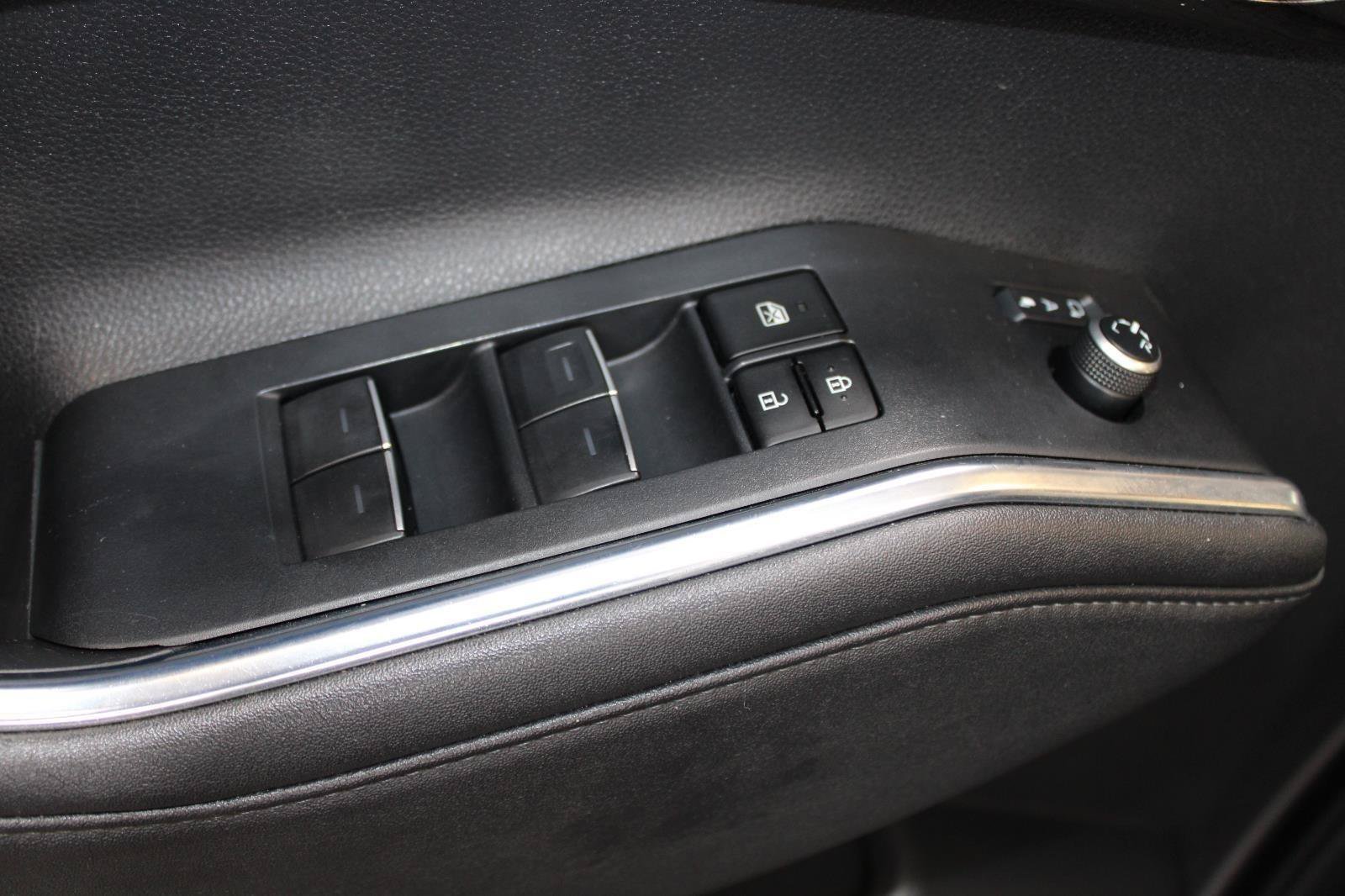 Used 2024 Toyota Highlander Platinum AWD/4WD image 50