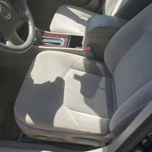 Used 2008 Buick LaCrosse CX image 18