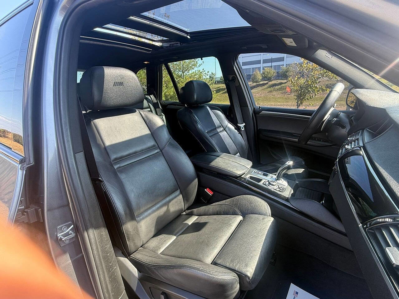 Used 2011 BMW X5 M image 17