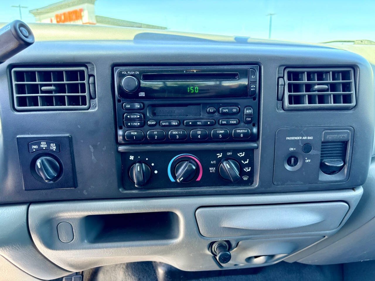 Used 2003 Ford F250 XLT AWD/4WD image 15