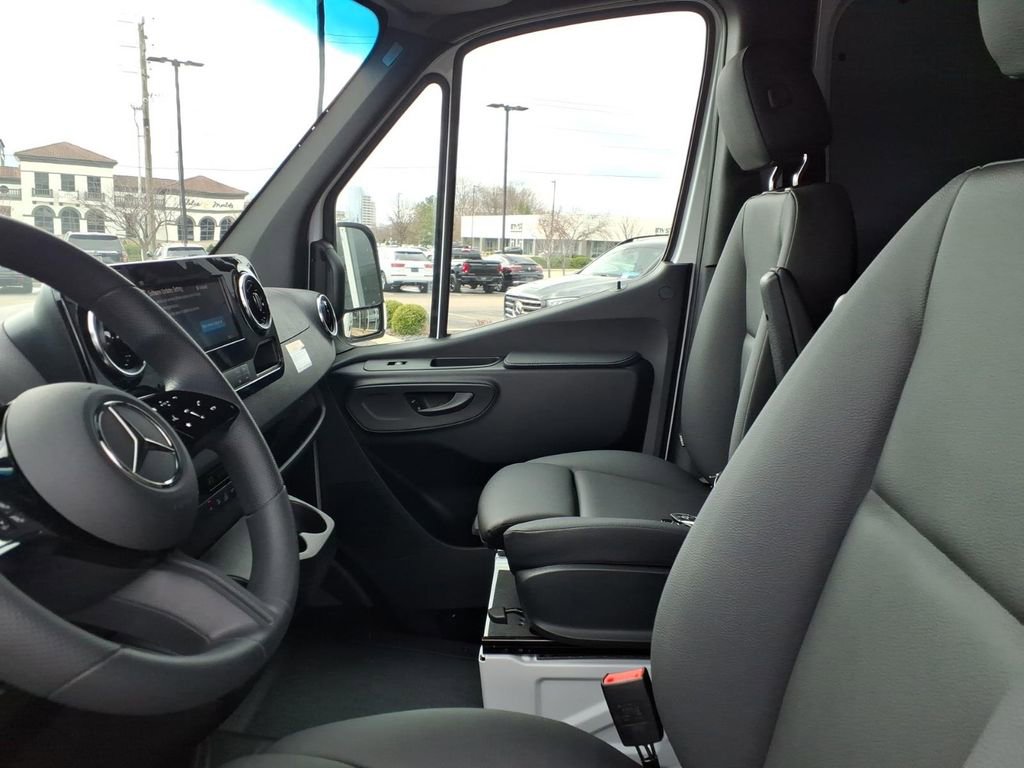 New 2026 Mercedes-Benz Sprinter 2500 image 14