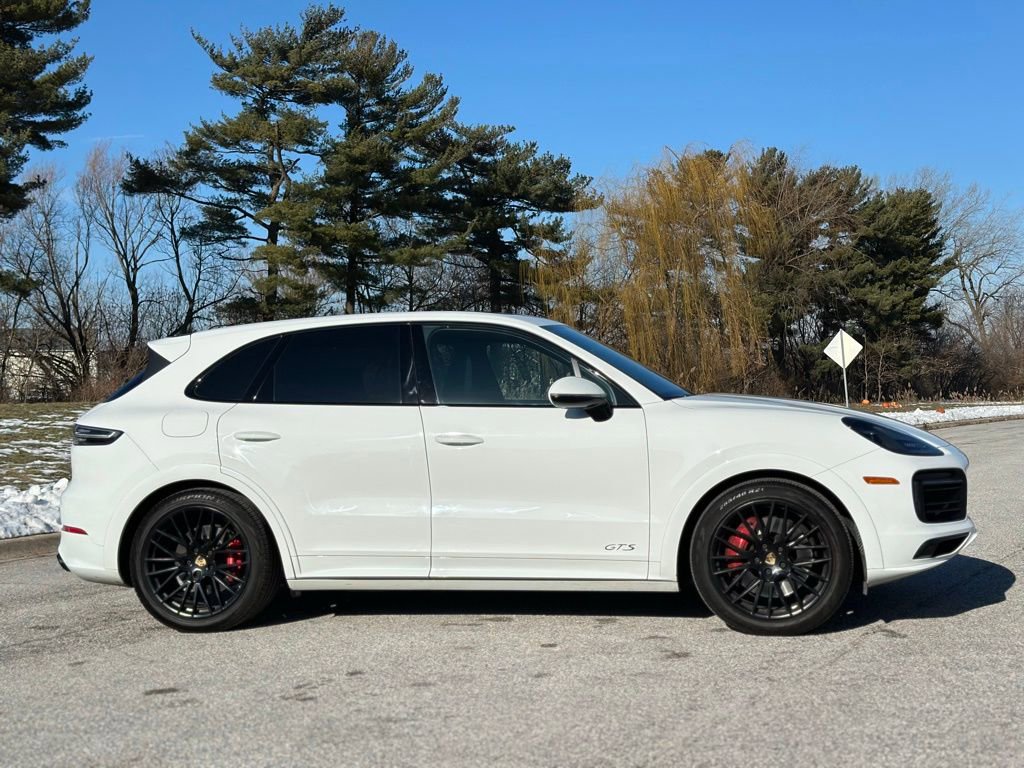 Used 2022 Porsche Cayenne GTS image 8