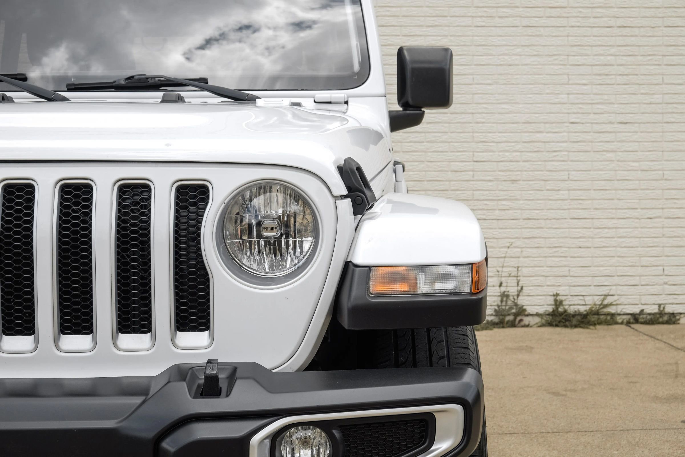 Used 2020 Jeep Wrangler Unlimited Sahara image 43