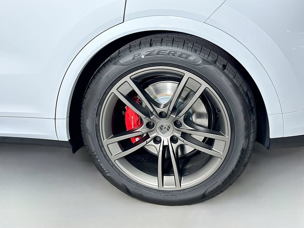 New 2026 Porsche Cayenne Turbo AWD/4WD image 34