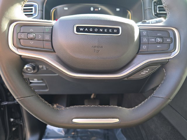 Used 2025 Jeep Wagoneer Series II w/ Premium Group I AWD/4WD image 39