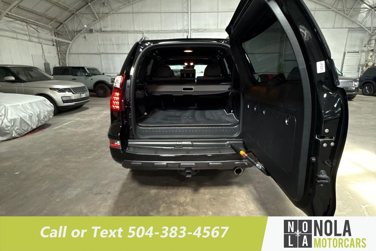 Used 2022 Lexus GX 460 image 32