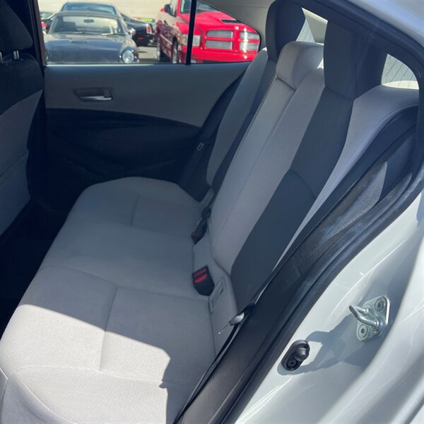 Used 2021 Toyota Corolla LE FWD image 14