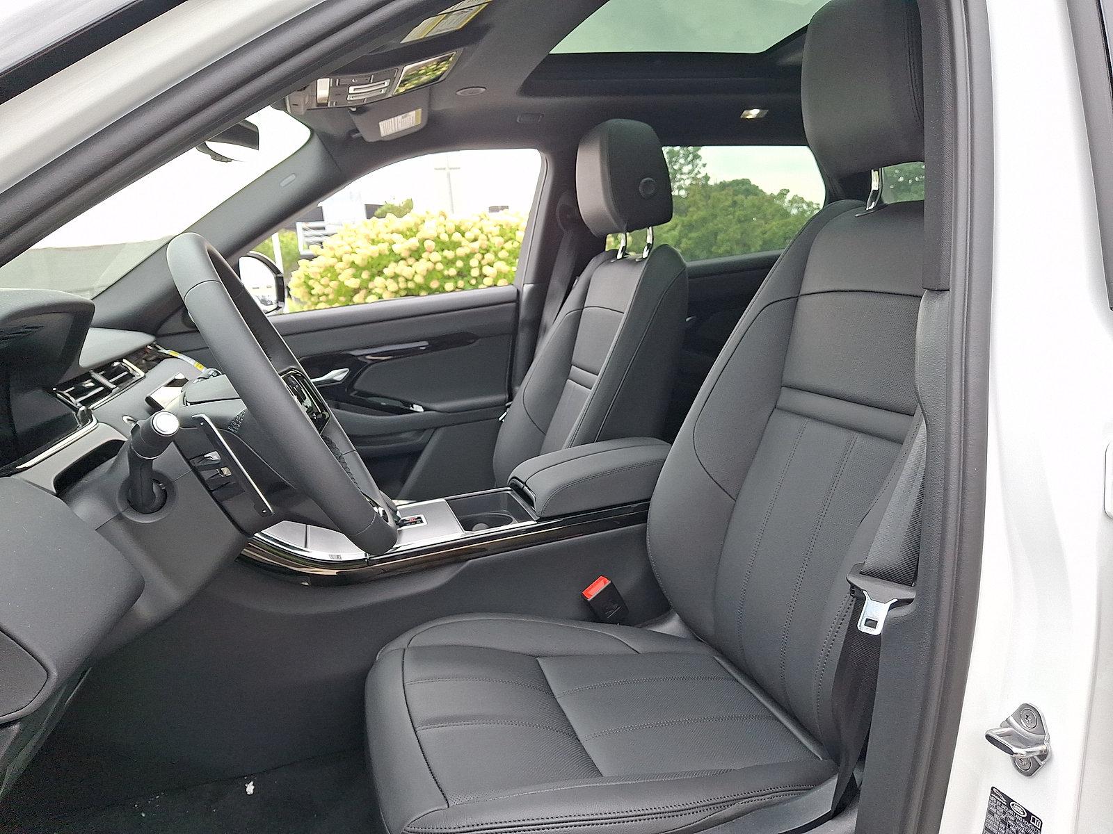 New 2026 Land Rover Range Rover Evoque S AWD/4WD image 9