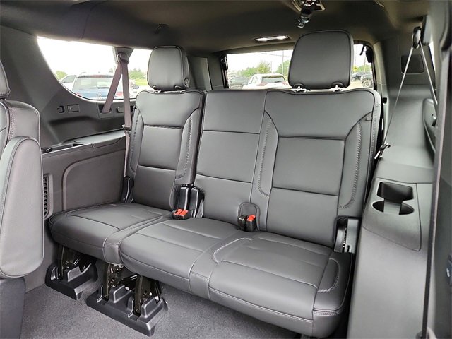 New 2025 GMC Yukon XL Denali w/ Denali Reserve Package image 10