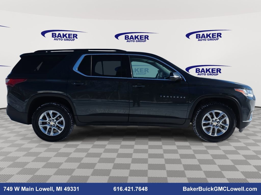 Used 2020 Chevrolet Traverse LT w/ Driver Confidence II Package image 4