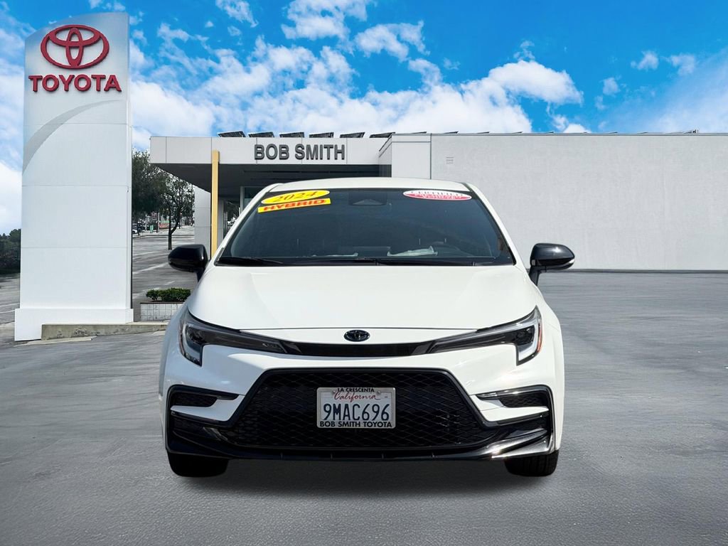 Certified 2024 Toyota Corolla SE image 3