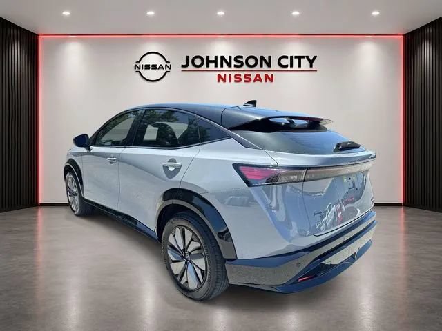 Used 2024 Nissan Ariya AWD image 7