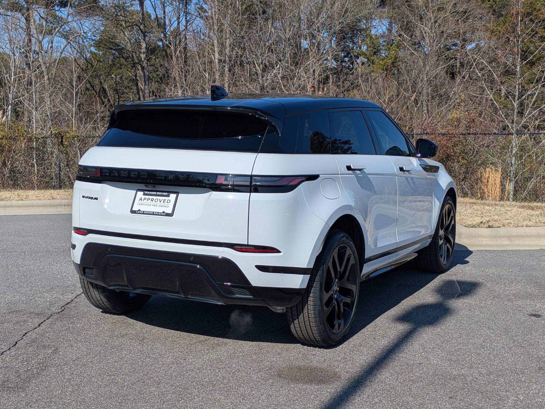 Certified 2025 Land Rover Range Rover Evoque Dynamic SE image 5