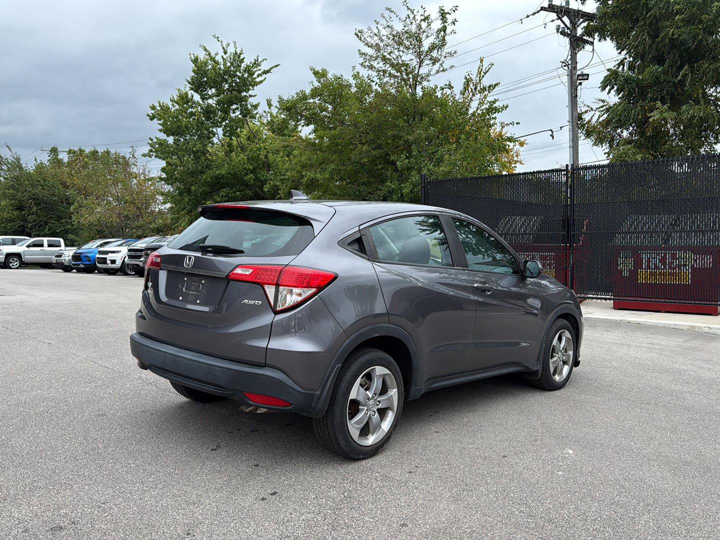 Used 2022 Honda HR-V LX image 3