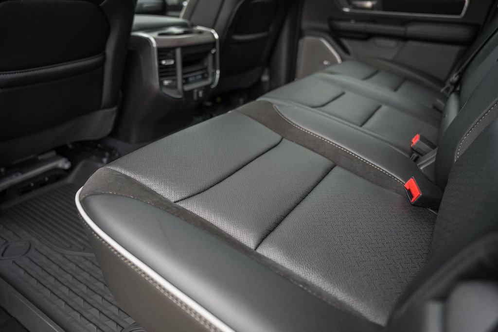 New 2026 RAM 1500 Laramie AWD/4WD image 41