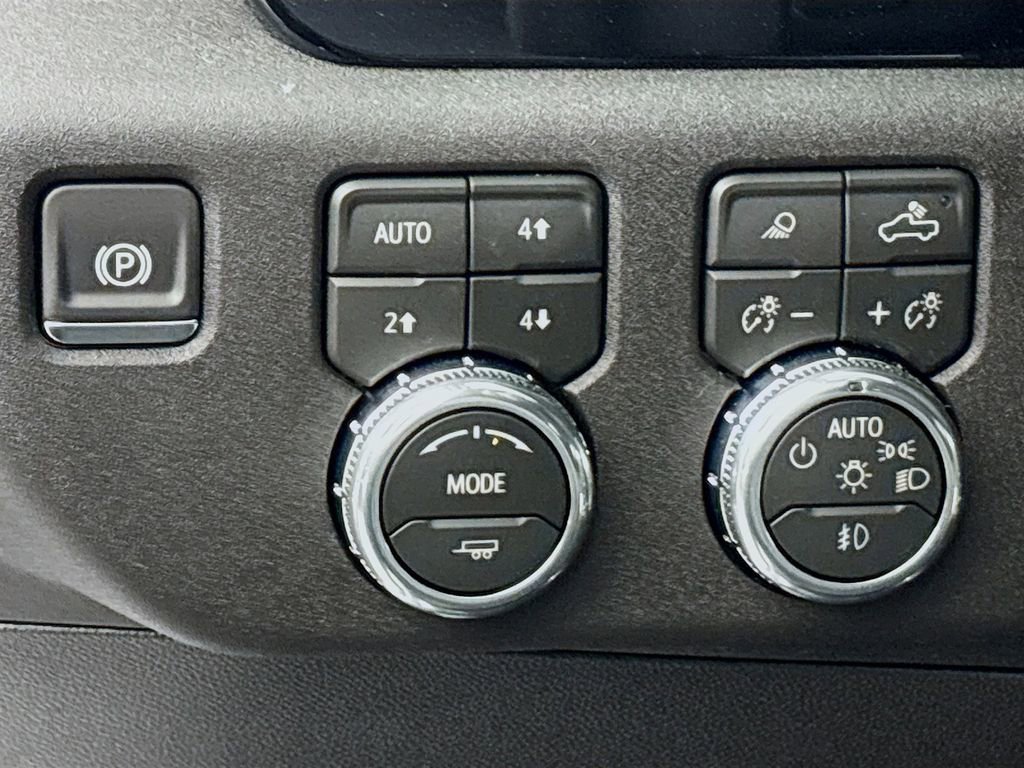 New 2026 GMC Sierra 1500 Elevation w/ Elevation Premium Package AWD/4WD image 10