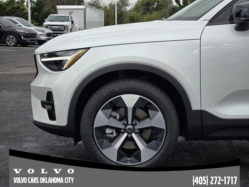New 2026 Volvo XC40 B5 Plus w/ Protection Package Premier image 6