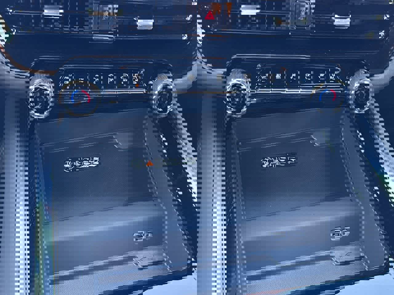 New 2026 Chevrolet Suburban Premier image 20