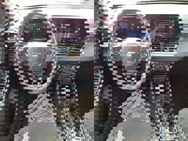 Used 2025 Chevrolet TrailBlazer LT image 13