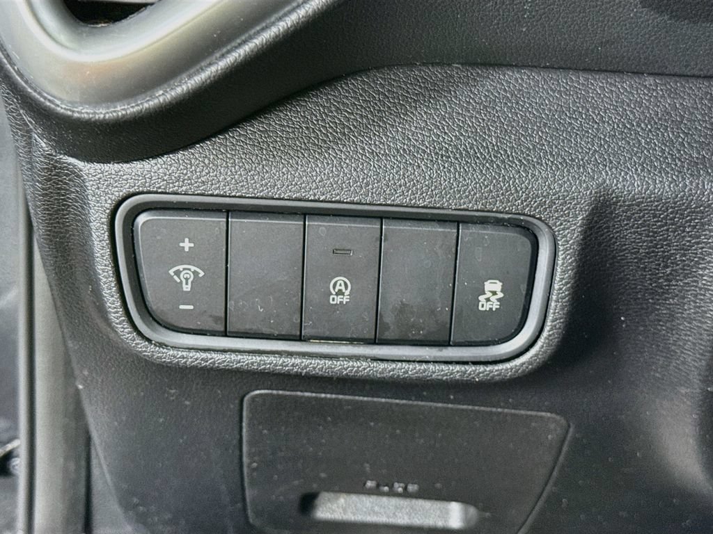 Used 2020 Kia Soul LX FWD image 17