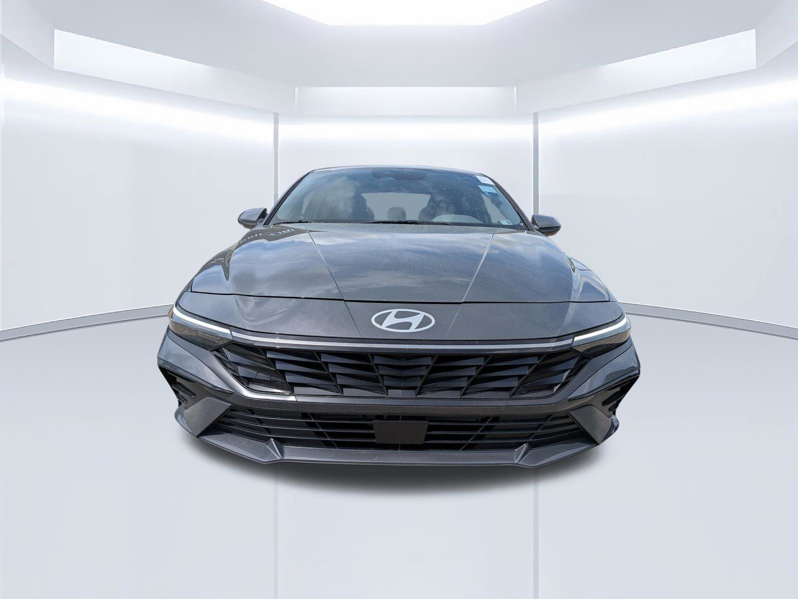 Certified 2025 Hyundai Elantra SEL image 9