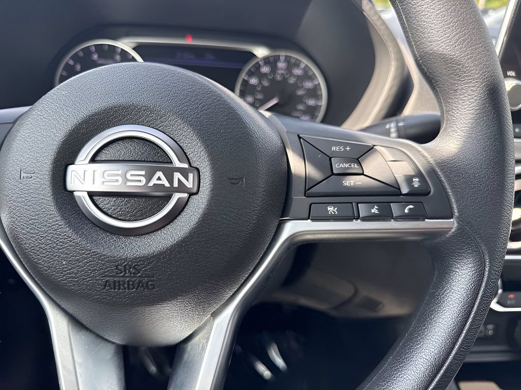 Used 2025 Nissan Sentra SV FWD image 14