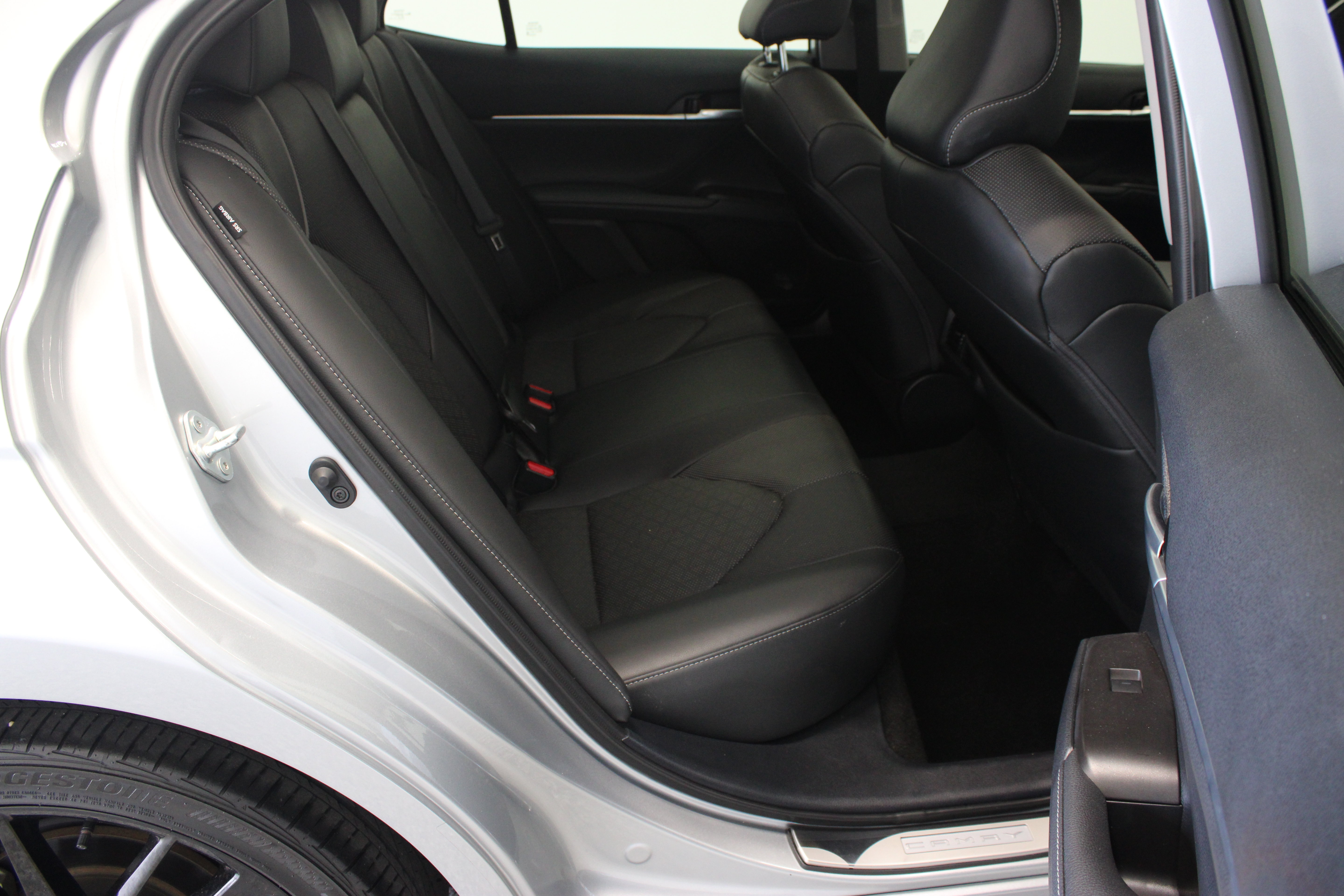 Used 2024 Toyota Camry XSE w/ Navigation Package FWD image 34