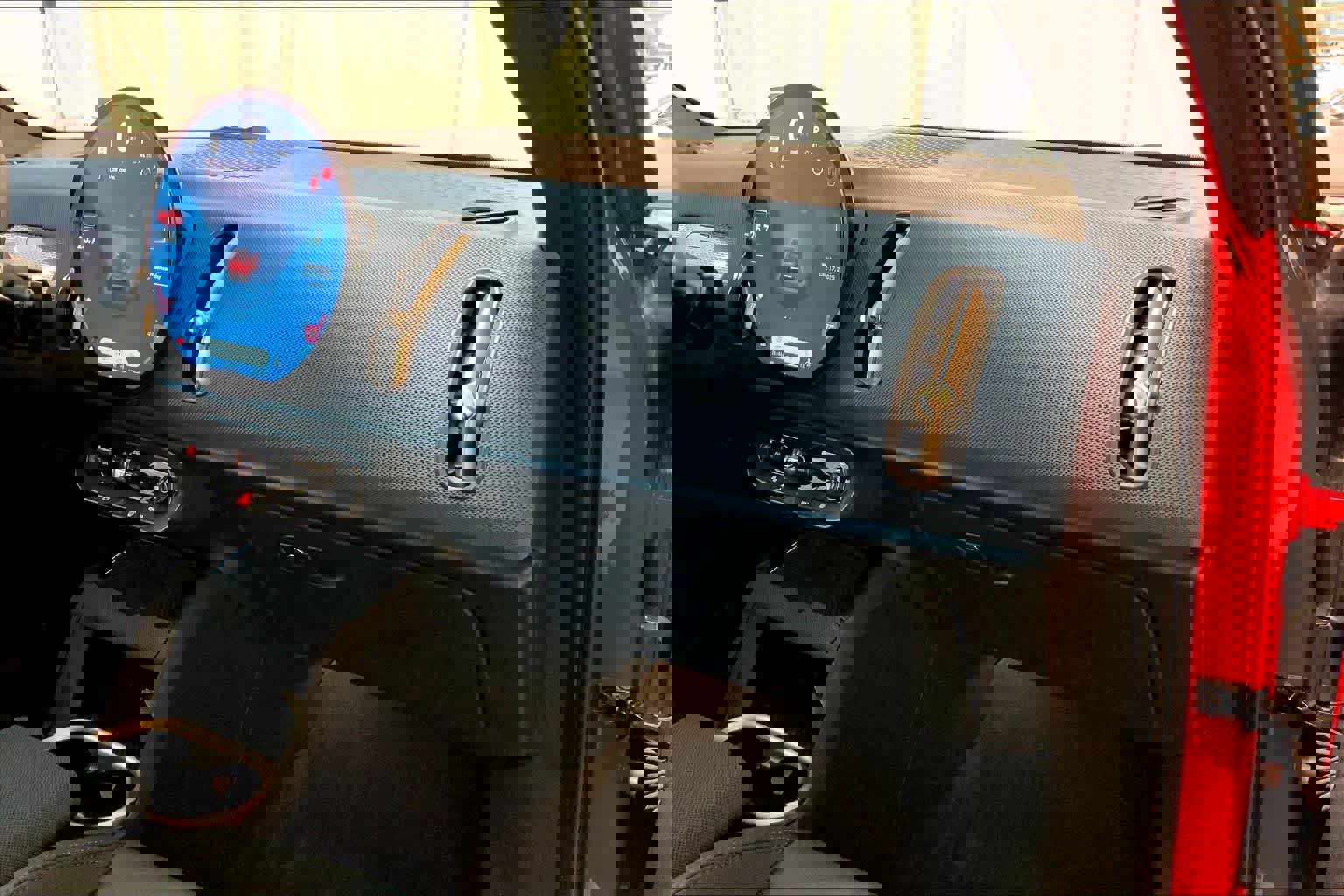 Used 2025 MINI Cooper Countryman S w/ Comfort Package Max image 18