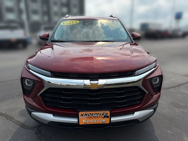 Used 2025 Chevrolet TrailBlazer LT AWD/4WD image 8