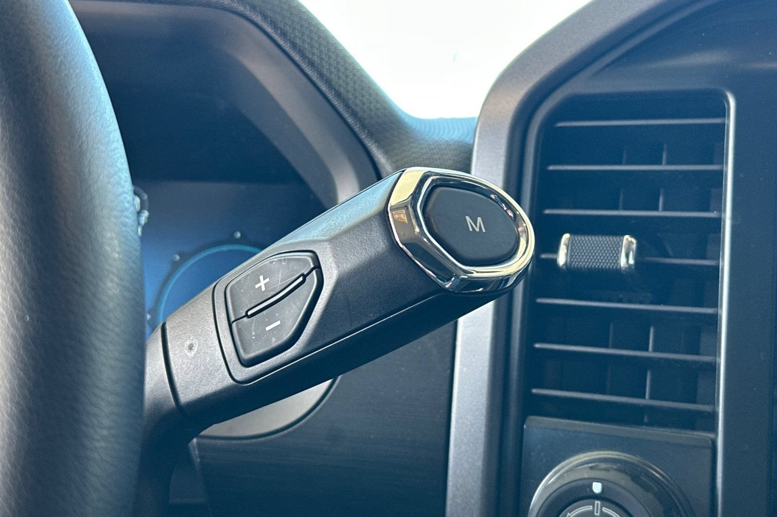 Used 2024 Ford F150 XLT RWD image 23