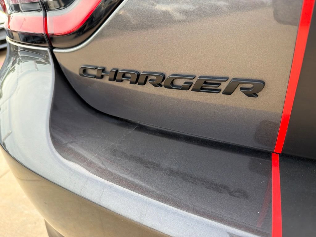Used 2022 Dodge Charger SXT w/ Blacktop Package RWD image 10
