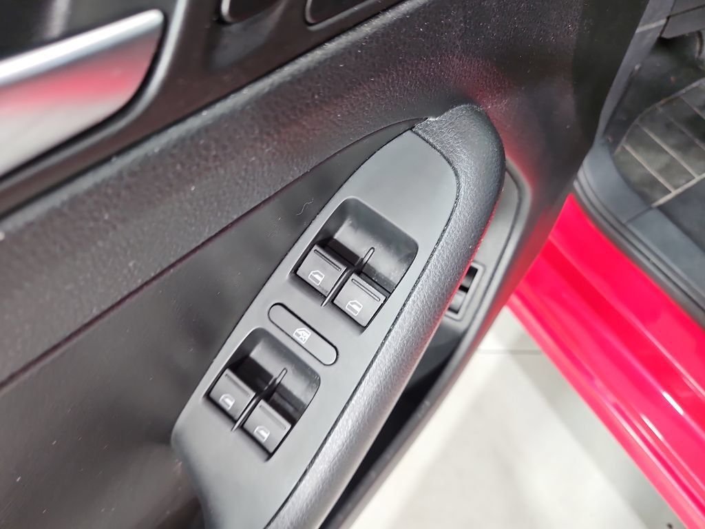 Used 2014 Volkswagen Jetta SE FWD image 11
