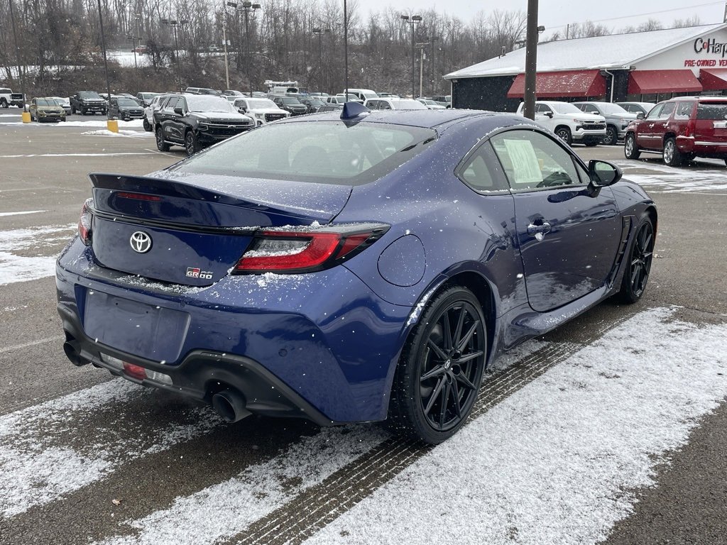 Used 2024 Toyota GR86 Premium image 3
