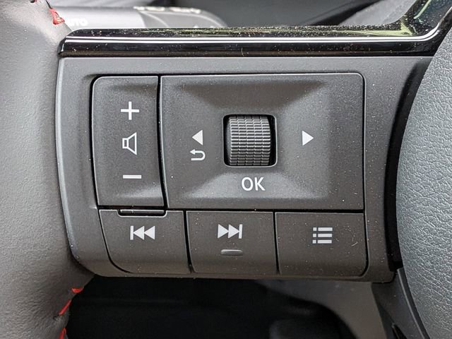 New 2026 Nissan Kicks SR w/ Cold Weather Package image 24