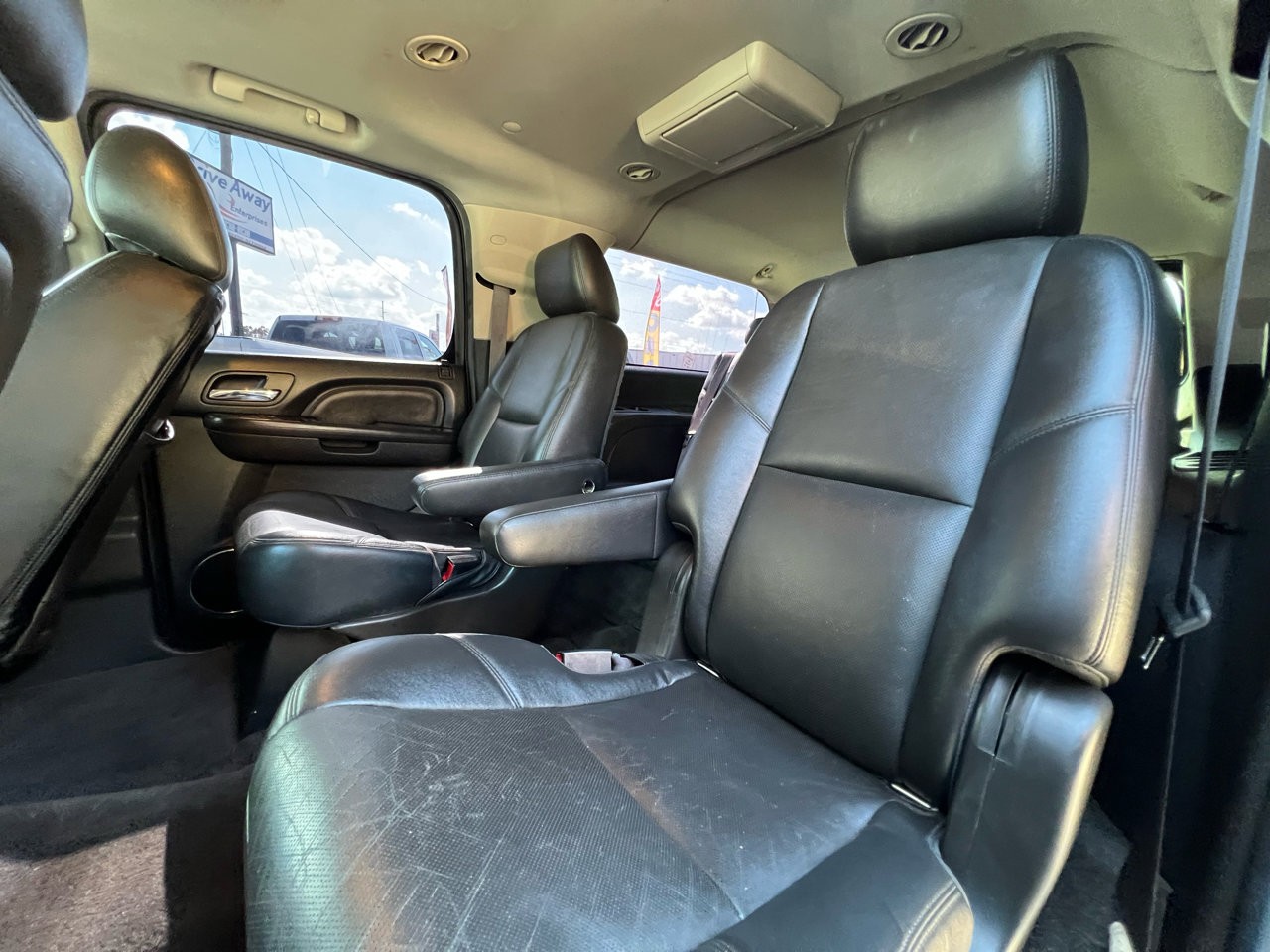 Used 2014 GMC Yukon XL Denali image 22