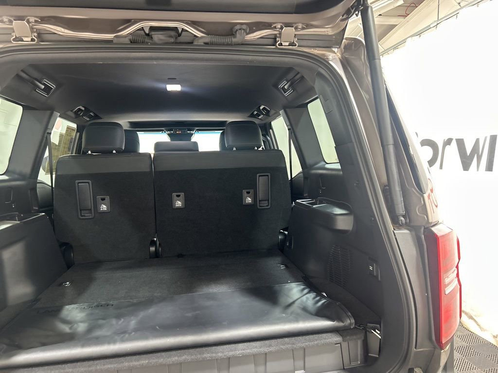 Used 2024 Toyota Land Cruiser image 17