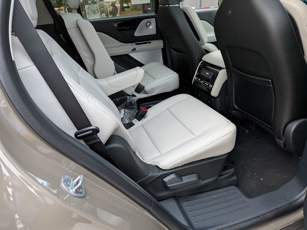 New 2026 Lincoln Aviator Reserve w/ Luxury Package image 35