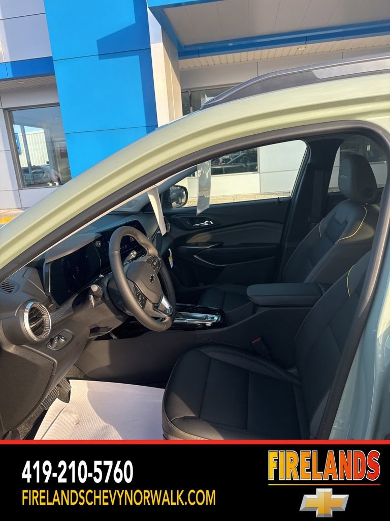 New 2026 Chevrolet Trax ACTIV w/ Sunroof Package image 67