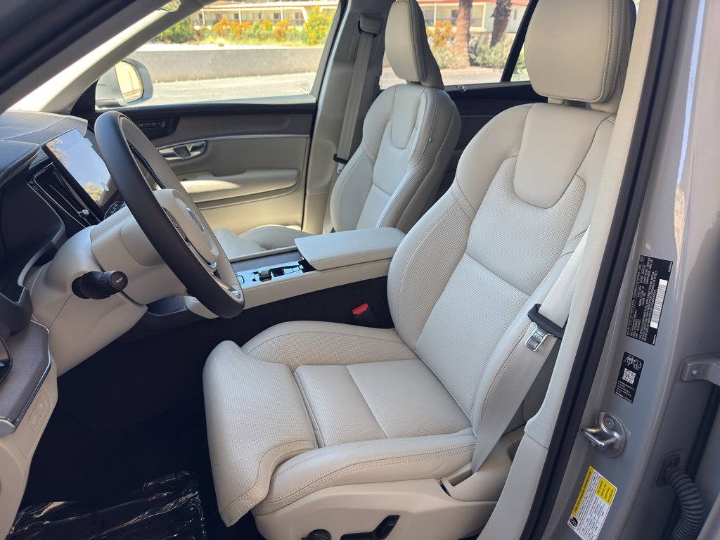 New 2026 Volvo XC90 T8 Ultra w/ Protection Package Premier image 16