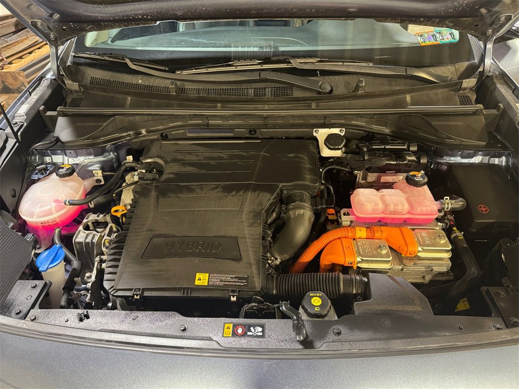 Certified 2022 Kia Niro Touring Special Edition image 27