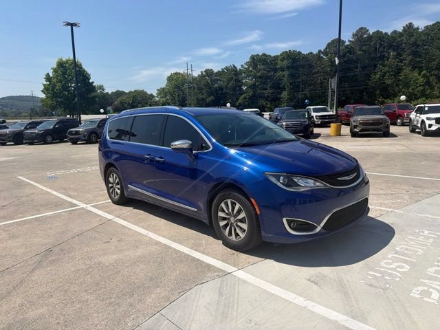 Used 2020 Chrysler Pacifica Limited FWD image 15