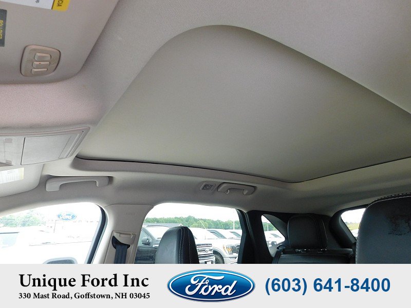 Used 2020 Ford Escape Titanium AWD/4WD image 26