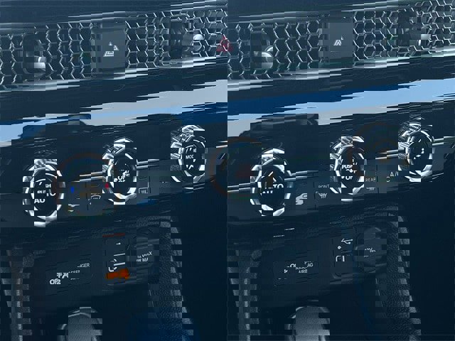 Used 2023 Honda Civic Sport image 19