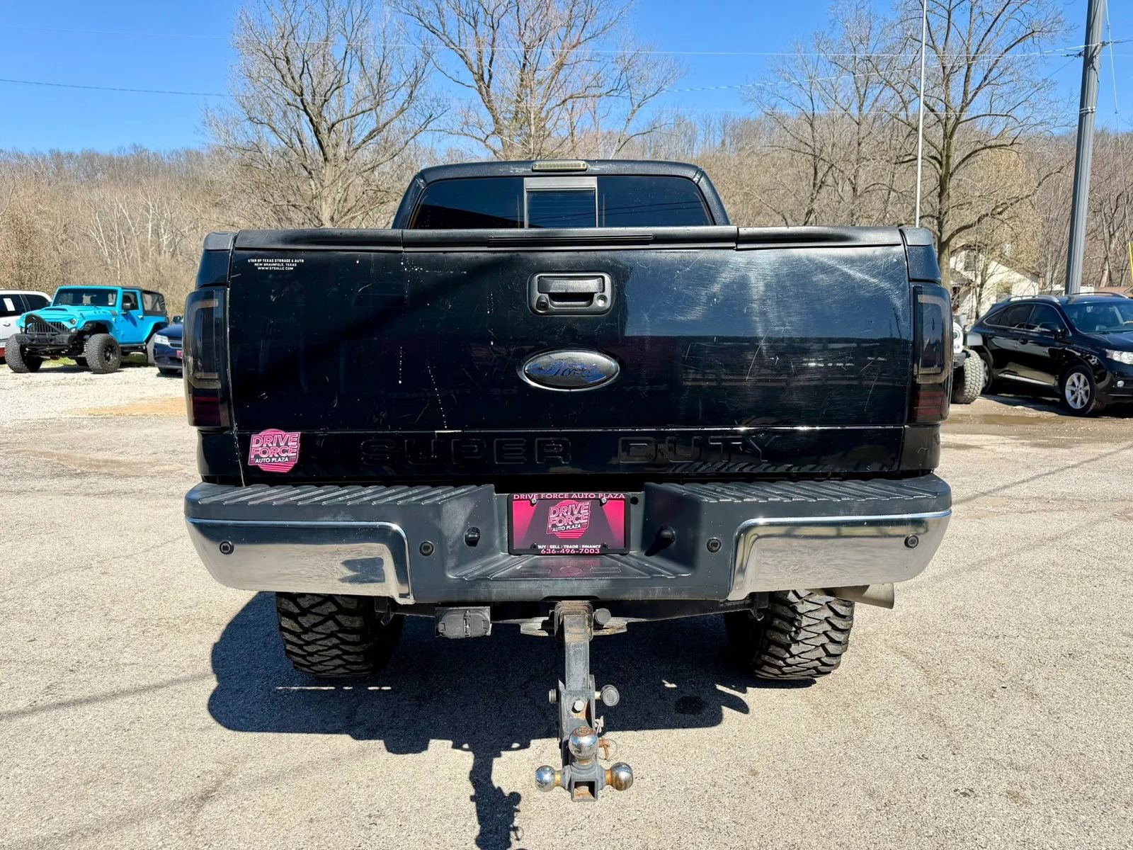 Used 2012 Ford F250 Lariat w/ Lariat Interior Pkg image 9