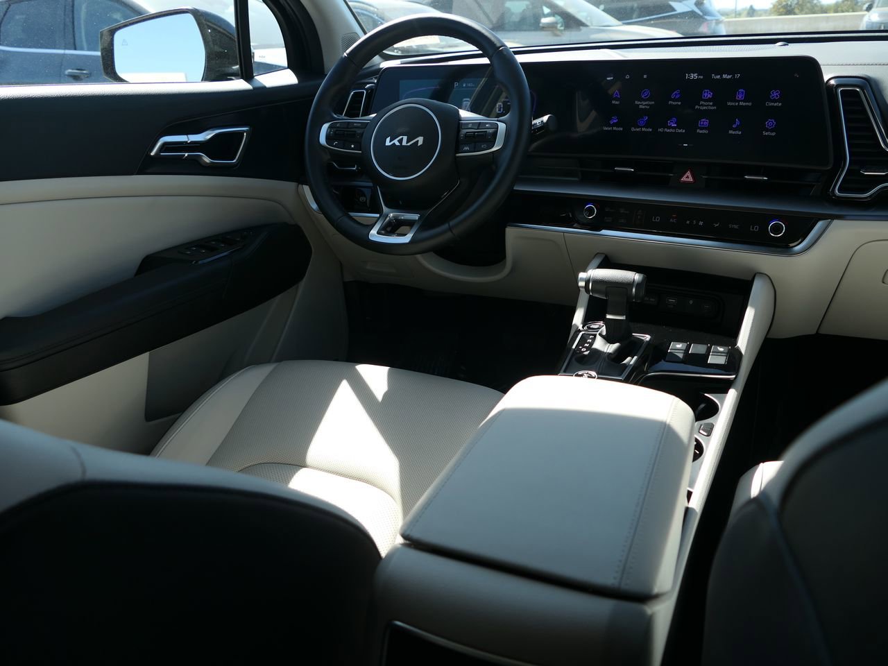 Used 2025 Kia Sportage EX image 26