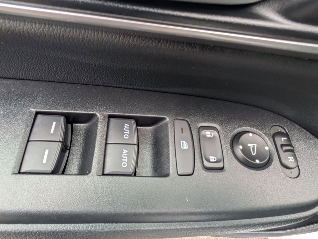Used 2019 Honda CR-V EX-L image 15